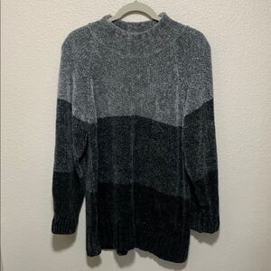 Gray Gradient Women's Crew Neck Sweater